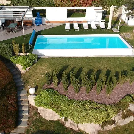 ヴィラ Piscina